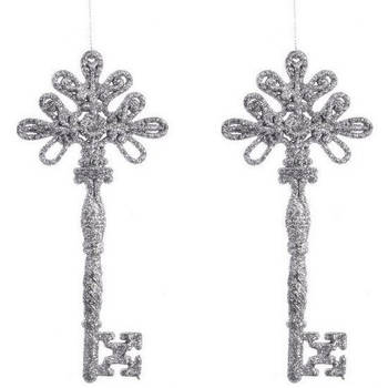 2x Kerstversiering decoratie hangers zilveren sleutels 17 cm - Kersthangers