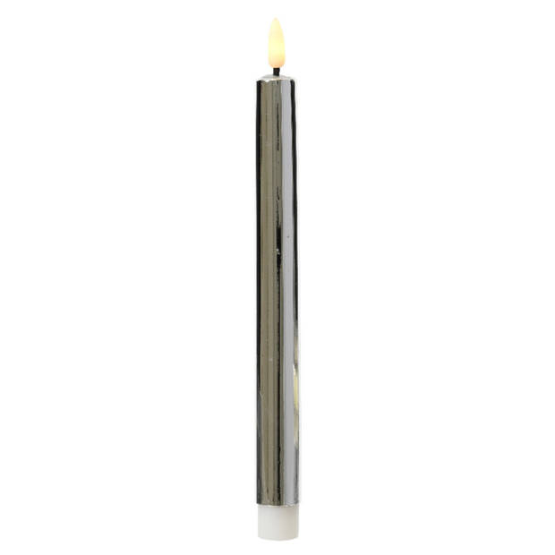 Lumineo LED dinerkaarsen - 2x st - zilver glimmend - 24,5 cm - LED kaarsen