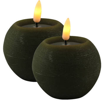 Magic Flame LED kaarsen/bolkaarsen -2x st- rond -olijf groen -8x7,5 cm - LED kaarsen