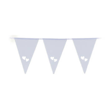 Bruiloft/huwelijk Vlaggenlijn - binnen/buiten - plastic - wit met hartjes - 3 m - 16 vlaggetjes - Vlaggenlijnen