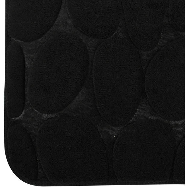 Badkamerkleedje/badmat tapijt - kiezel motief - vloermat - zwart - 50 x 80 cm - laagpolig - Badmatjes