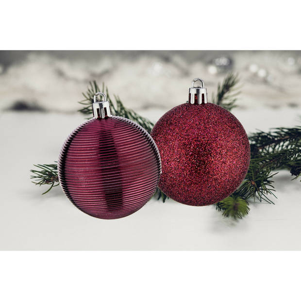 Krist+ kerstballen - 8x stuks - wijn/bordeaux rood - kunststof - gedecoreerd -6 cm - Kerstbal