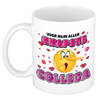 Bellatio Decorations cadeau mok voor collega - grappig - keramiek - 300 ml - knapste collega - feest mokken