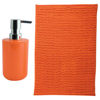MSV badkamer droogloop mat - Milano - 40 x 60 cm - met bijpassend zeeppompje - oranje - Badmatjes