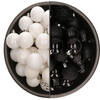 74x stuks kunststof kerstballen mix zwart en wit 6 cm - Kerstbal