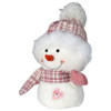 Pluche decoratie sneeuwpop - 27 cm - roze - pop - met sjaal en muts - Kerstman pop