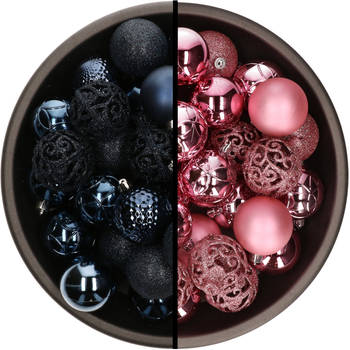 Kunststof kerstballen 74x stuks donkerblauw en roze 6 cm - Kerstbal