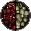 Kunststof kerstballen 74x stuks donkerrood en mos groen 6 cm - Kerstbal
