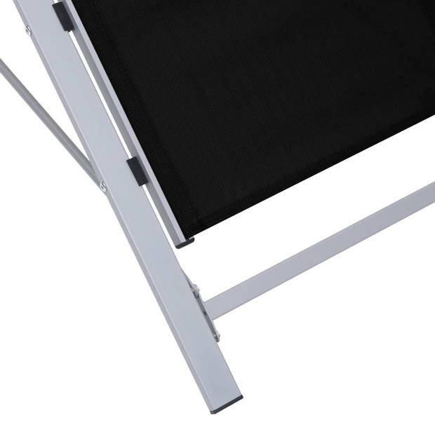 The Living Store Loungebed - strandstoelen - Afmetingen 167x60x66 cm - Kleur zwart