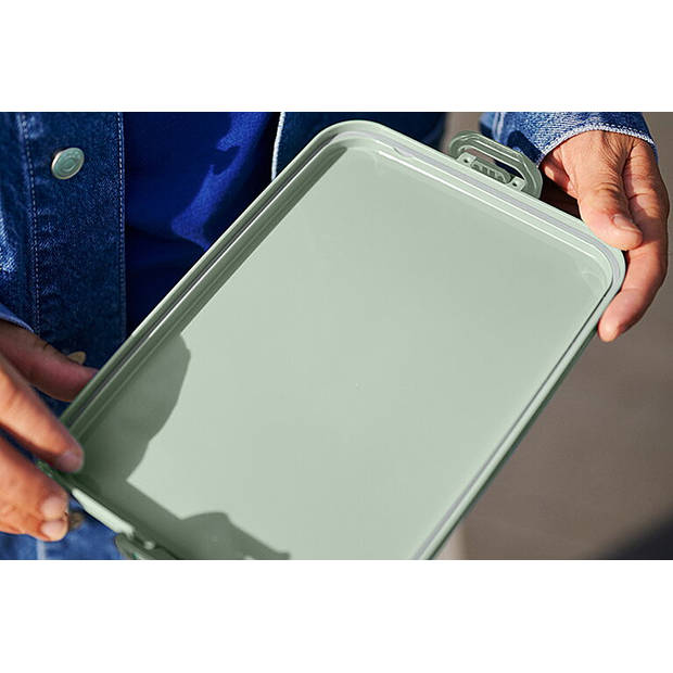Mepal Lunchbox Take a Break Large - Geschikt voor 4 boterhammen - Voor een Laptoptas - Broodtrommel - Nordic Blue
