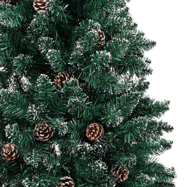 The Living Store Smalle kerstboom - met naaldtakken en dennenappels - PVC/grenenhout/staal - 150 cm - groen
