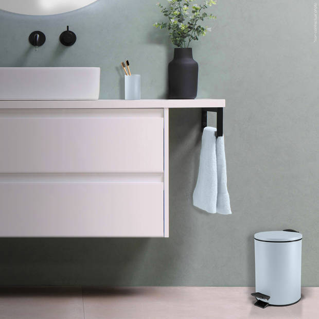 Spirella Badkamer/toilet accessoires set - toiletborstel en pedaalemmer - 3L - metaal - ijsblauw - Badkameraccessoireset