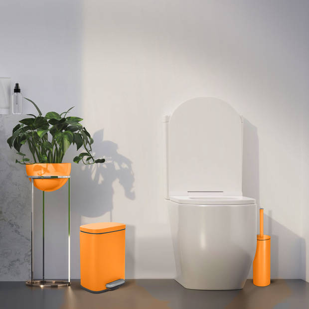 Spirella Pedaalemmer Venice - oranje - 5 liter - metaal - L21 x H30 cm - soft-close - toilet/badkamer - Pedaalemmers
