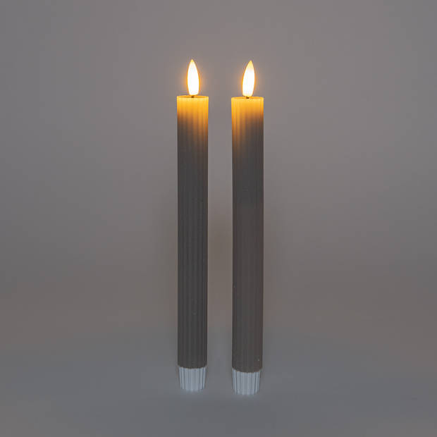 Anna's Collection Led dinerkaarsen - 2x st - taupe - ribbel - 23 cm - LED kaarsen