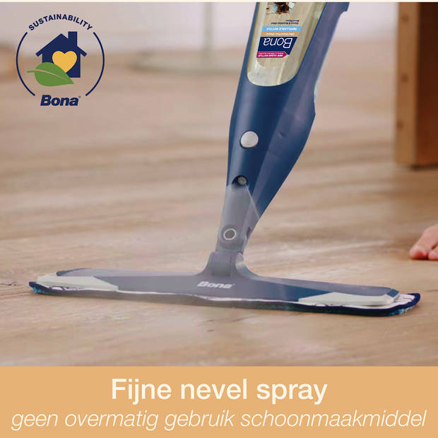 Bona Premium Spray Mop - Vloerwisser met Spray - Inclusief Geoliede Houten Vloer Reiniger & Microvezel Reinigingspad