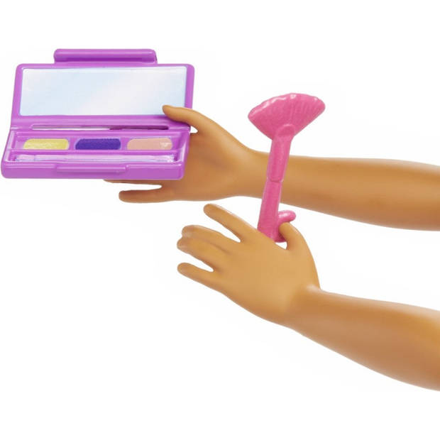 Barbie Career Makeup Artist -