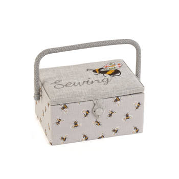 Naaimand (M): Sewing Bee