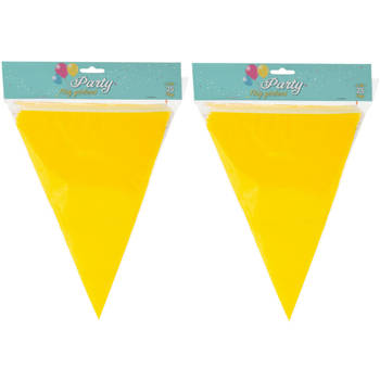 Party Vlaggenlijn - 2x - binnen/buiten - plastic - geel - 600 cm - 25 vlaggetjes - Vlaggenlijnen