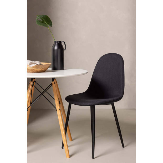 Danburi eethoek tafel wit en 2 Polar stoelen zwart.