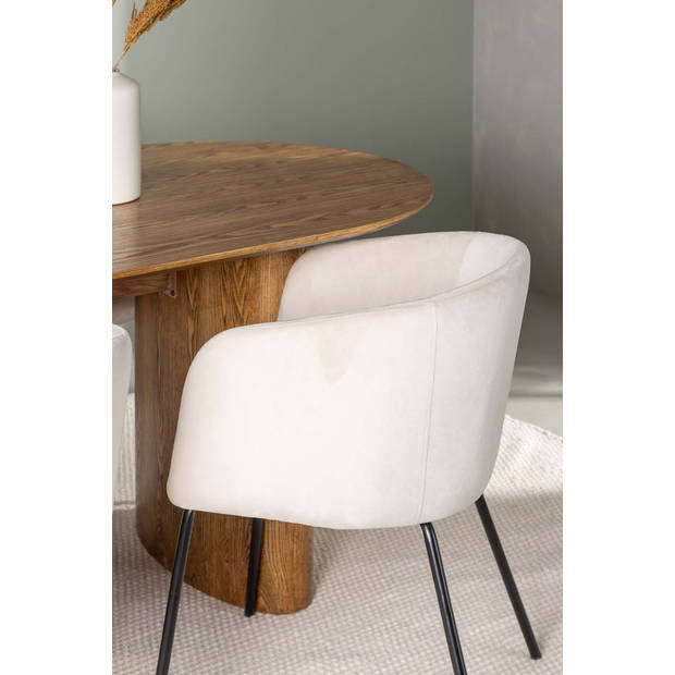 Isolde eethoek tafel naturel en 4 berit stoelen beige.