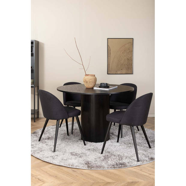 Bianca eethoek tafel zwart en 4 Velvet stoelen zwart.