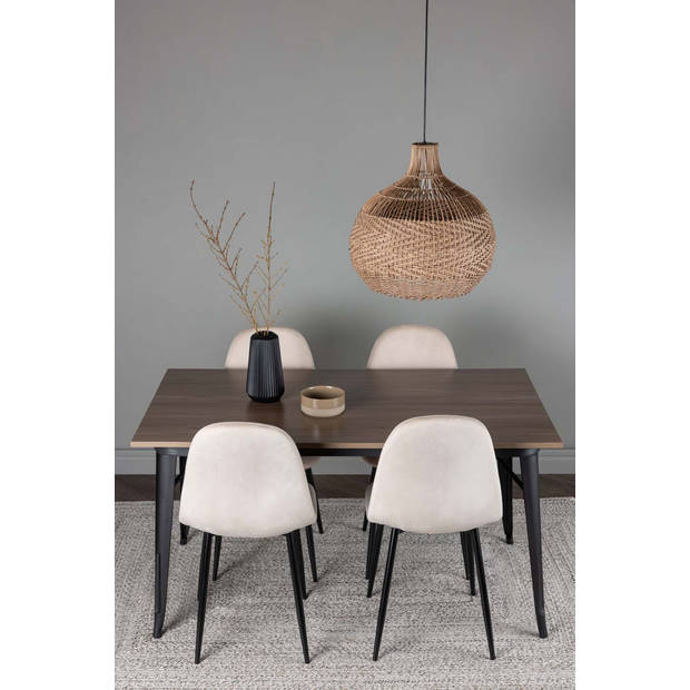 Tempe eethoek tafel okkernoot decor en 4 Polar stoelen beige.