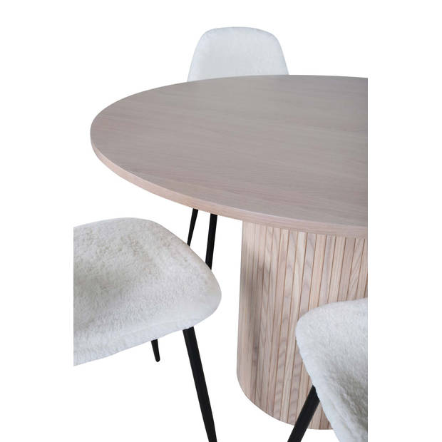 Bianca eethoek tafel whitewash en 4 Polar stoelen wit.