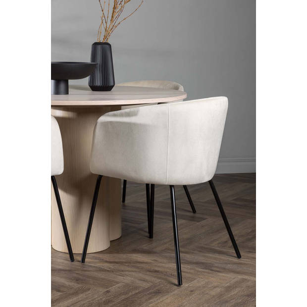 Olivia eethoek tafel whitewash en 4 berit stoelen beige.