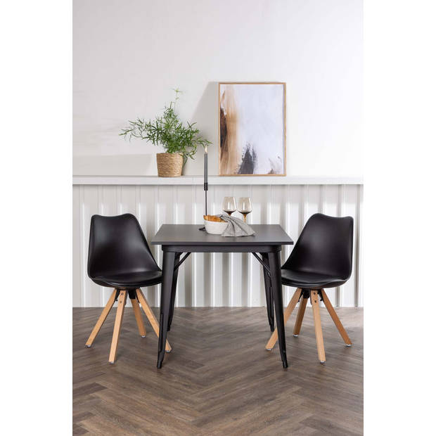 Tempe eethoek tafel zwart en 2 Zeno stoelen zwart.