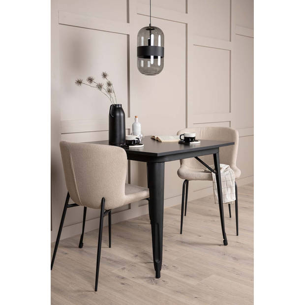 Tempe eethoek tafel zwart en 2 Modesto stoelen beige.