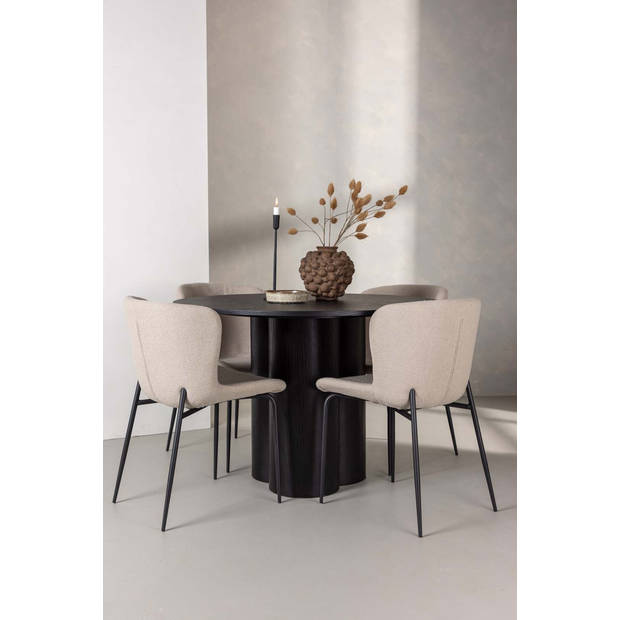 Olivia eethoek tafel zwart en 4 Modesto stoelen beige.