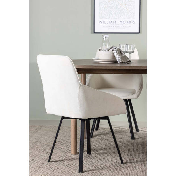 Andy eethoek tafel naturel en 4 Rosie stoelen beige.