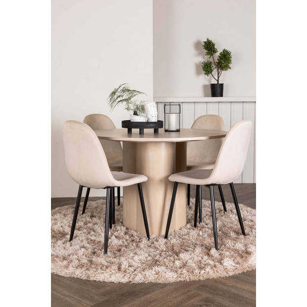 Olivia eethoek tafel whitewash en 4 Polar stoelen beige.