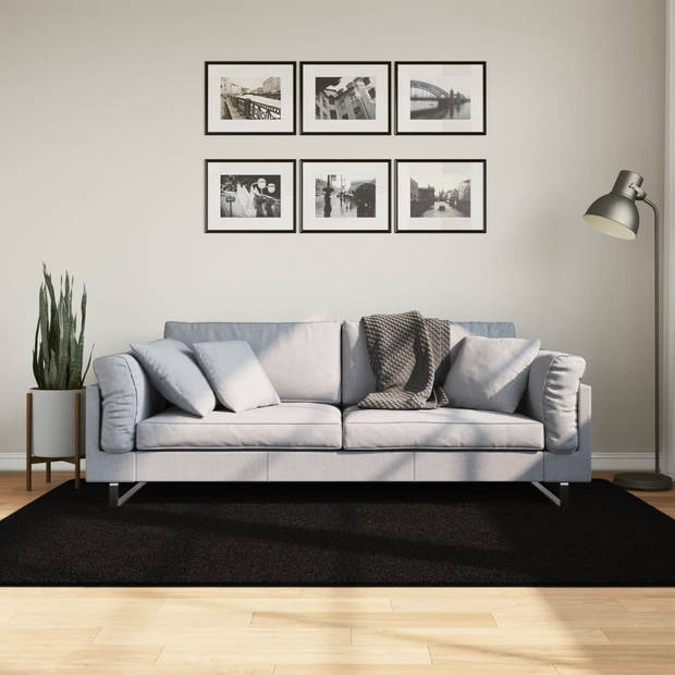 vidaXL Vloerkleed HUARTE laagpolig zacht wasbaar 140x200 cm zwart