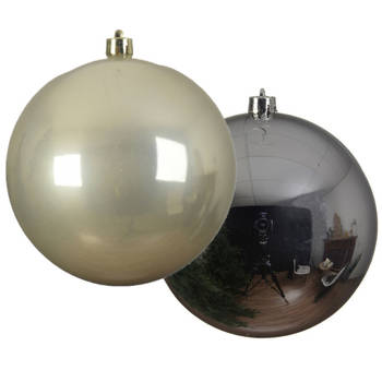 Grote decoratie kerstballen - 2x st - 20 cm - champagne en zilver - kunststof - Kerstbal