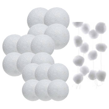 Pakket van 67x stuks deco sneeuwballen diverse formaten - Decoratiesneeuw