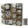 50x Zilveren kerstballen en figuren 4-8-15 cm kunststof mix incl. ophanghaakjes - Kerstbal