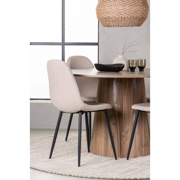 Lanzo eethoek tafel naturel en 4 Polar stoelen beige.