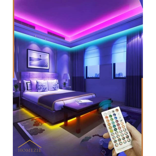 Homezie Led strip 40 meter Met app en afstandsbediening RGB Zelfklevend 30 leds per m