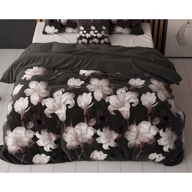 Sleeptime Dark Flower Dekbedovertrek - 200 x 200/220 + 2 60 x 70 cm kussenslopen - Zwart