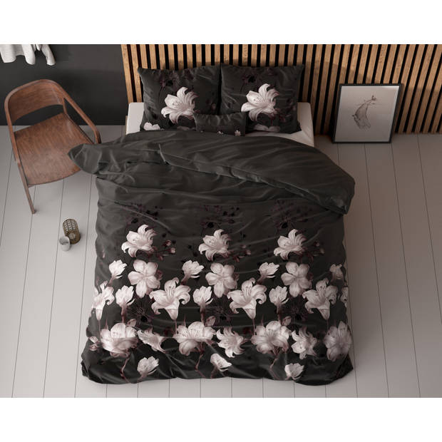 Sleeptime Dark Flower Dekbedovertrek - 240 x 200/220 + 2 60 x 70 cm kussenslopen - Zwart