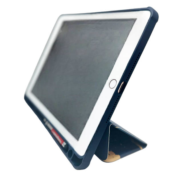HEM Marble Blue iPad hoes geschikt voor iPad 10.2 (2019/2020/2021) - 10.2 inch Vouwbare Cover - Met Stylus opbergvakje