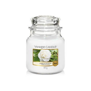 Yankee Candle Geurkaars Medium Camellia Blossom - 13 cm / ø 11 cm