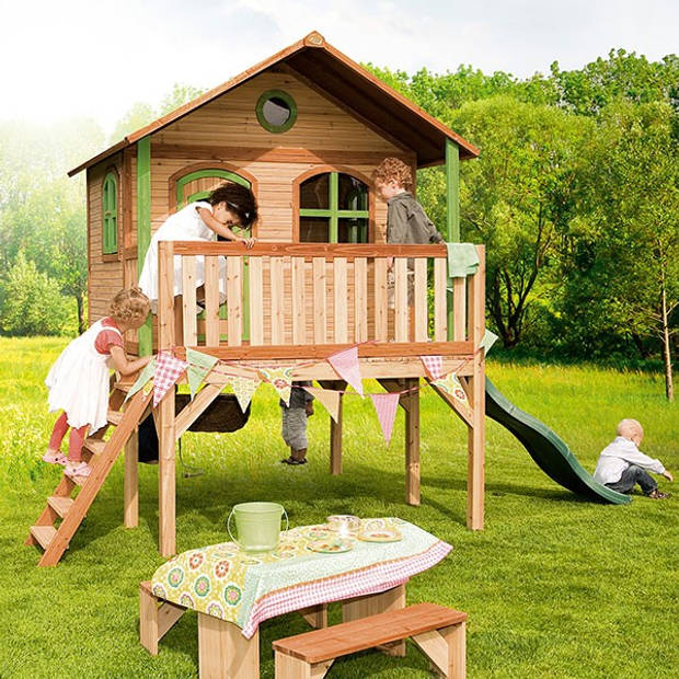 AXI Sophie Speelhuis op palen & groene glijbaan Speelhuisje voor de tuin / buiten in bruin & groen van FSC hout