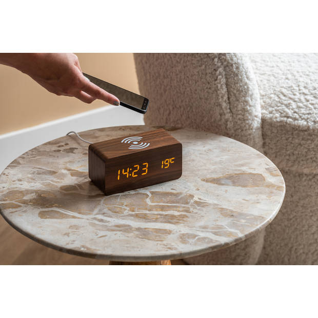 Karlsson - Wekker Block w. Phone Charger LED - Donker hout