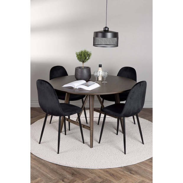 Kaseindon eethoek tafel bruin en 4 Polar stoelen zwart.