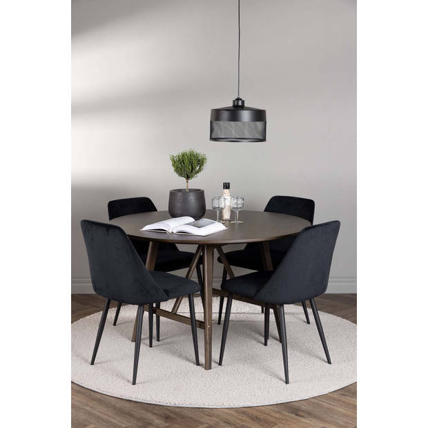 Kaseindon eethoek tafel bruin en 4 Night stoelen zwart.