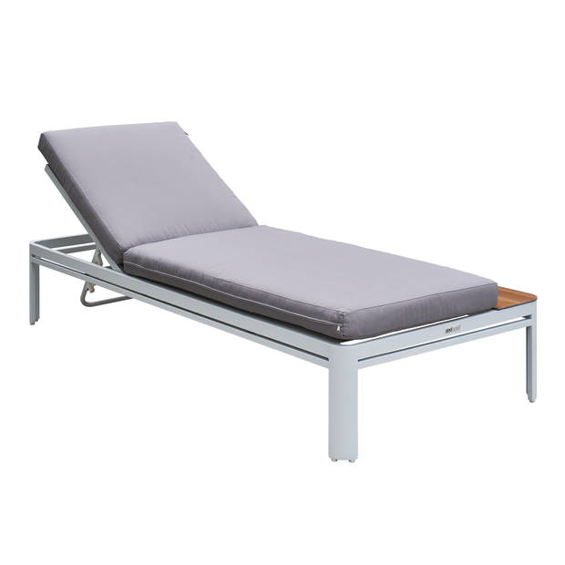 AXI Kira Ligbed met tafel in Hout Look / Grijs Lounger met Aluminium frame verstelbaar in 5 standen