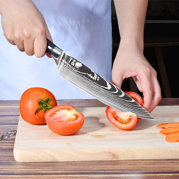 T&M Knives Vleesmes Pakkas XL Japans Koksmes Van Gehamerd Staal Met Vingerbeschermer Messenslijper en Cadeaubox