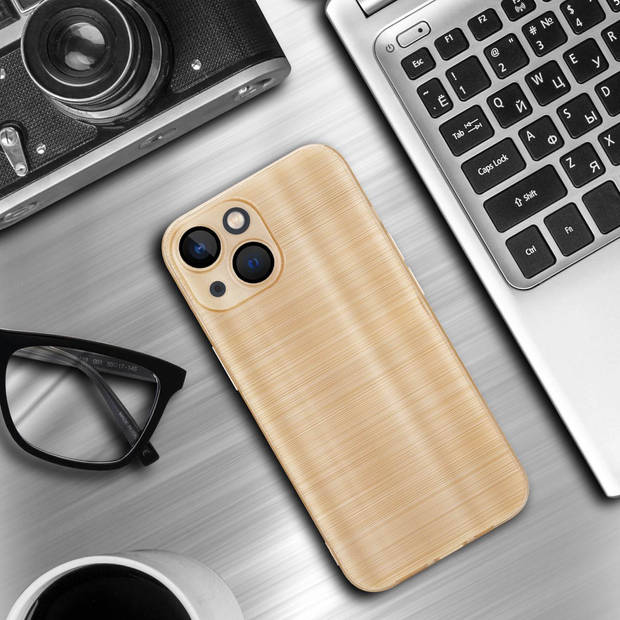 Cadorabo Hoesje geschikt voor Apple iPhone 14 PLUS in Brushed Goud - Beschermhoes Case Cover TPU silicone